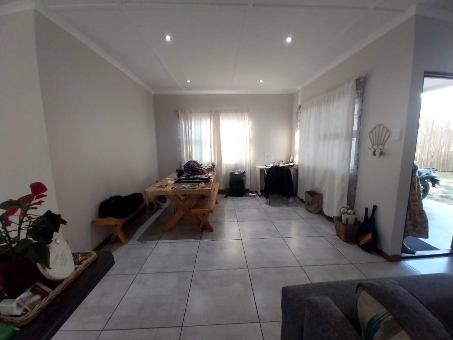 5 Bedroom Property for Sale in Worcester West Western Cape